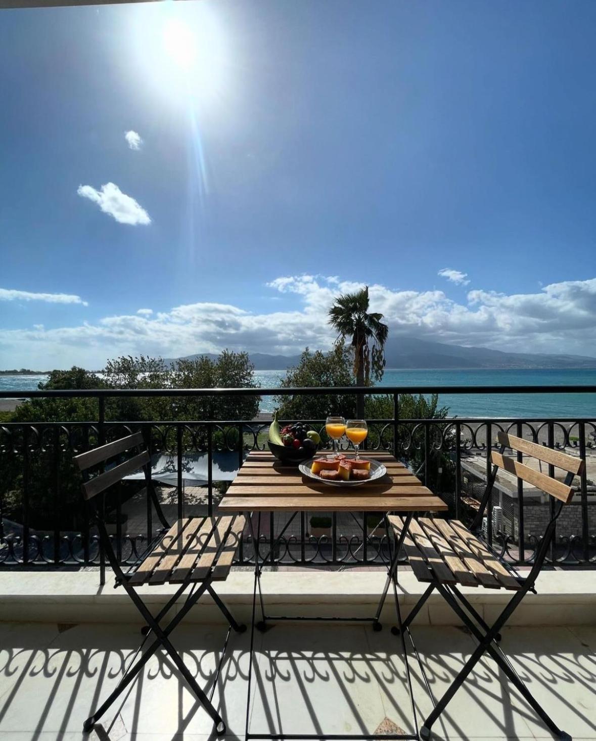 Regina Hotel Nafpaktos Exteriör bild