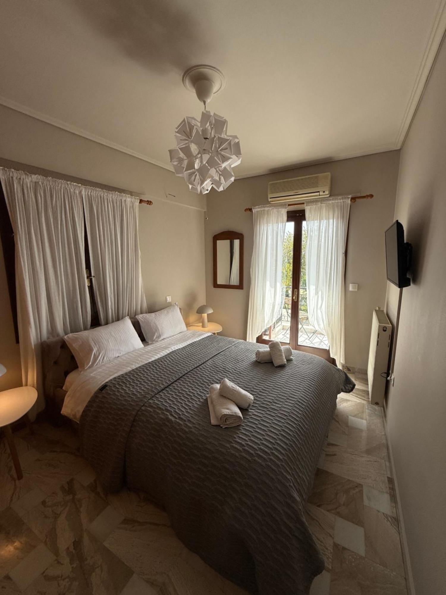 Regina Hotel Nafpaktos Exteriör bild