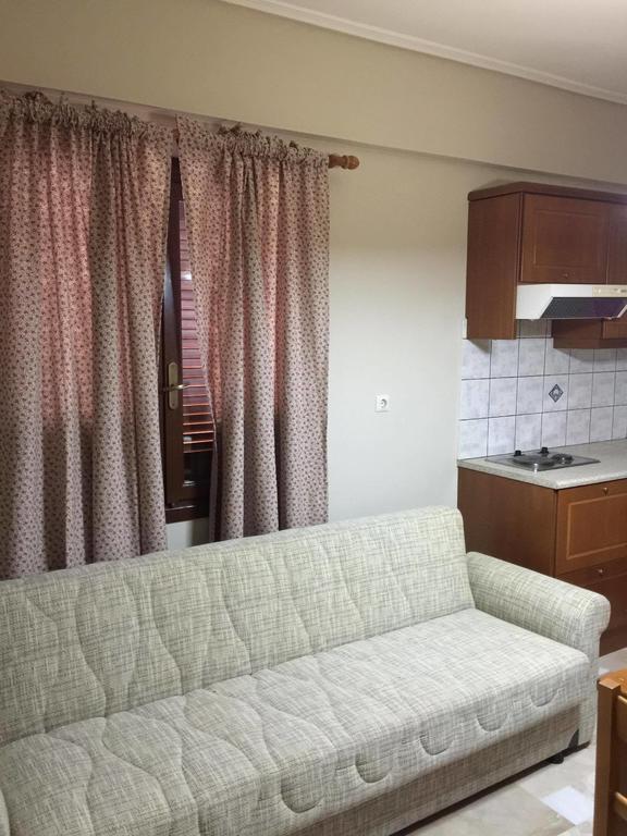 Regina Hotel Nafpaktos Exteriör bild
