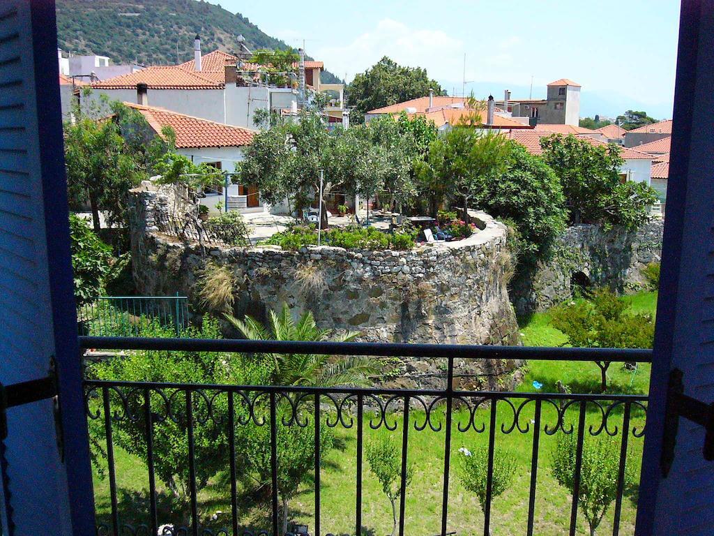 Regina Hotel Nafpaktos Rum bild