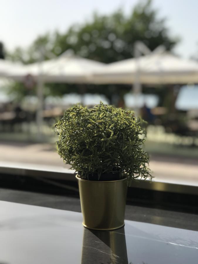 Regina Hotel Nafpaktos Exteriör bild