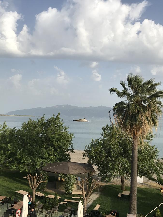 Regina Hotel Nafpaktos Exteriör bild