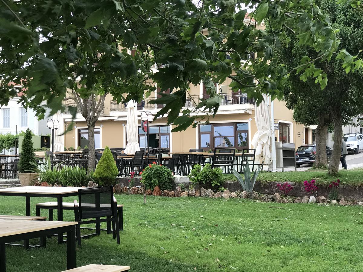Regina Hotel Nafpaktos Exteriör bild